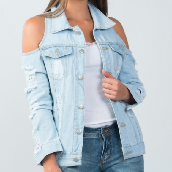 💙Cold Shoulder Distressed Blue Denim Jacket - Picture 3 of 6